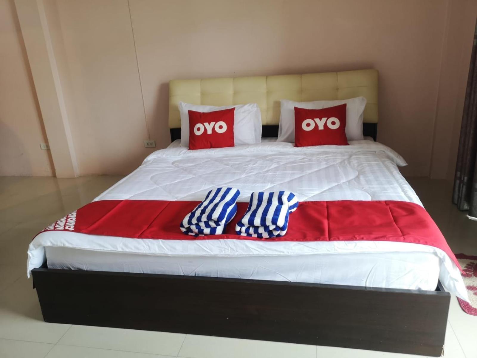 Kjs Hotel 2*