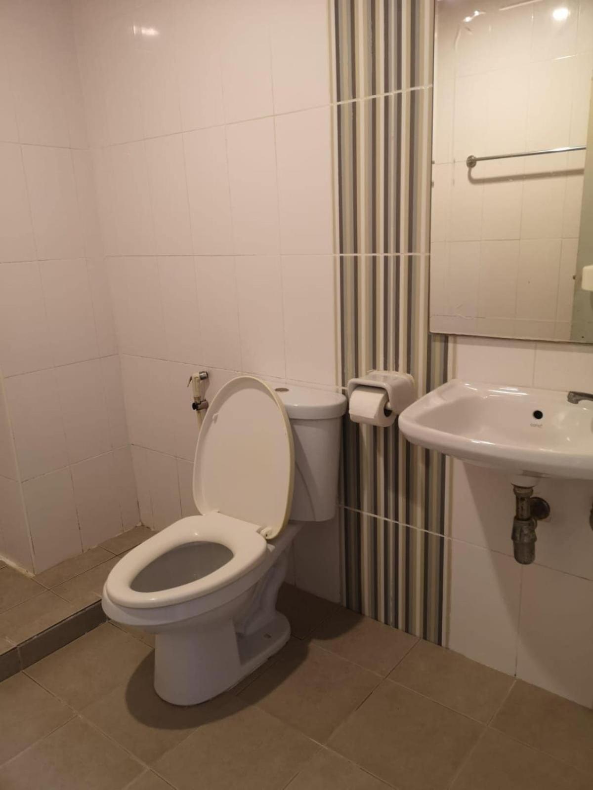 Kjs Hotel