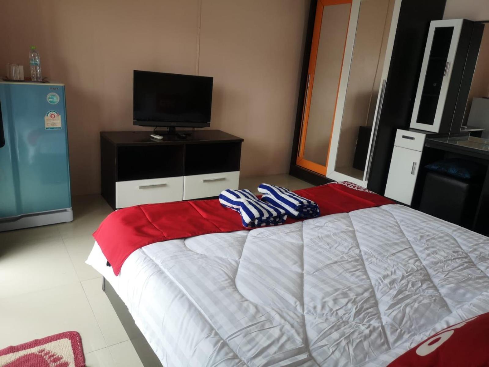 Kjs Hotel 2*